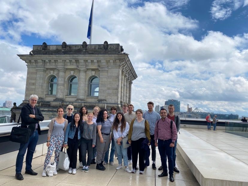 Study trip participants with the master’s program director, Prof. Dr. Ulrich Schneckener at the German Federal Parliament. 